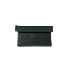 RYOT Flat Pack with Removable Smellsafe Carbon Liner in Black - Small